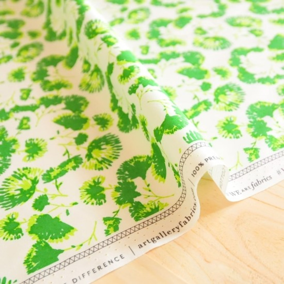 生地 Foliage Escape Vert -Indigo & Aster -ART GALLERY FABRICS 1枚目の画像