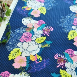 生地 Flowerdrama Notte  -Virtuosa -ART GALLERY FABRICS 2枚目の画像