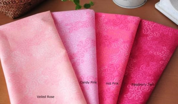 生地 Veiled Rose -NATURE Elements -ART GALLERY FABRICS 5枚目の画像