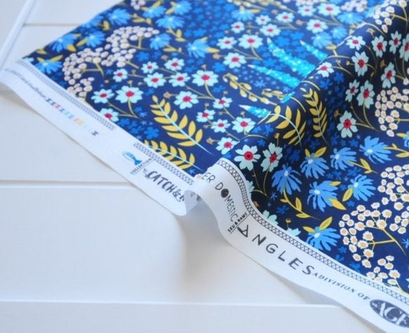 生地 Blue Bank Flora  -Catch & Release  -ART GALLERY FABRICS 2枚目の画像