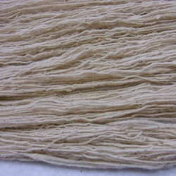 e-cotton(eco＋cotton)手紡ぎ糸かせ　生成り 3枚目の画像