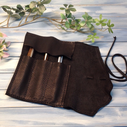 柔らかな鹿革のロールペンケース ブラック ペンケース LeatherCraft372