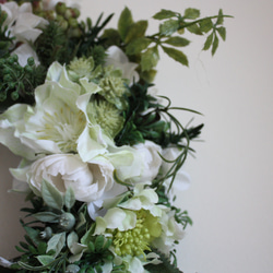 【たくさんの再販】White&Greenリース　white紫陽花&クリスマスローズ 4枚目の画像
