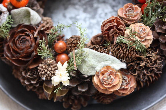 【再販×3】たくさんの実物　クリスマスリース〜Pinecone Wreath〜 8枚目の画像