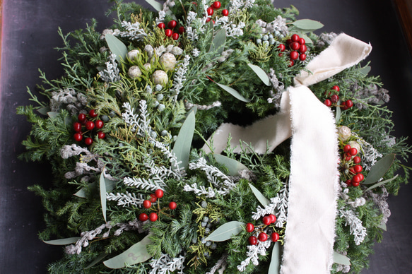 【今季ラスト1点】〜Fresh クリスマスリース white&green〜 2枚目の画像