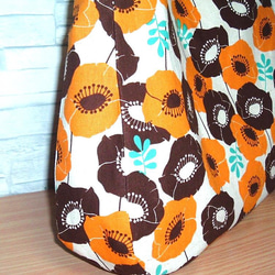 【セール品】1300円➡950円　ポピーの花柄　エコトートバッグ（Ｍサイズ）　キャメル　肩がけ　　 3枚目の画像