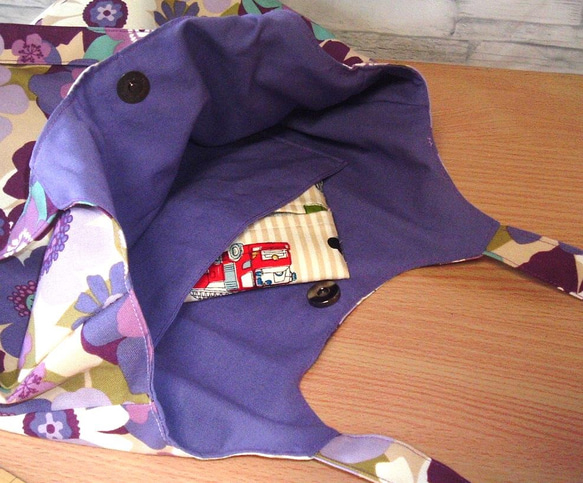 　大きな花柄のエコトートバッグ（Ｍサイズ）　紫系　肩がけ　 5枚目の画像