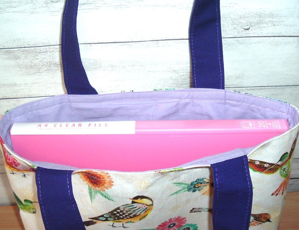 カラフルなインコのトートバッグ　２層切り替え　紫　 8枚目の画像