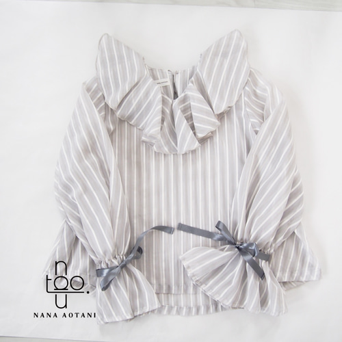 襟袖フリルブラウス ブラウス nana aotani 通販 4234464｜Creema(クリーマ)