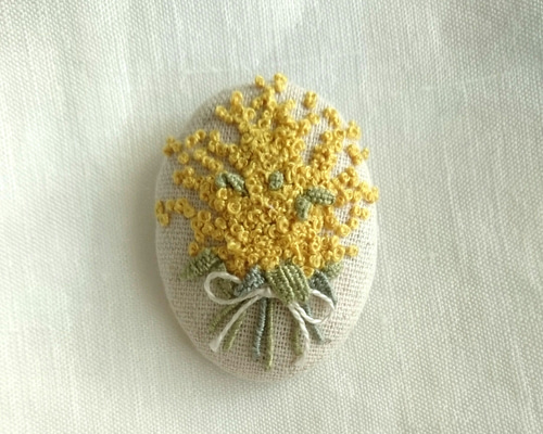 まなみんです様専用 秋のブーケブローチ＋紅葉の立体刺繍