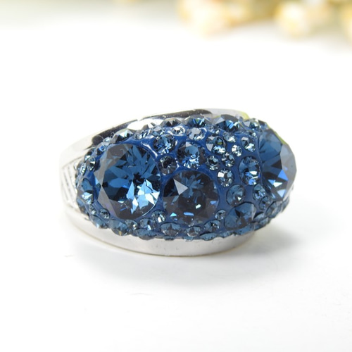美品　SWAROVSKI ボリュームリング　58 1_226d8a8d1b8550ff98667677a0f4