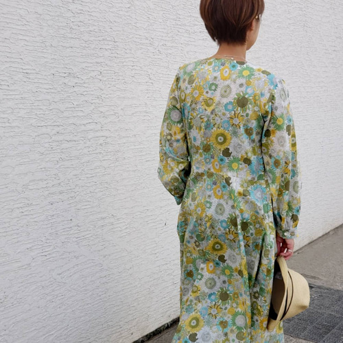 リバティ　タナローン　ロングワンピース　スモールスザンナ リバティ Vネック 前開きワンピース 長袖 ＜スモールスザンナ
