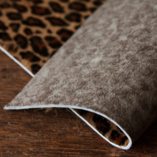 ☆ヒョウ柄 毛つき本革（ハラコ） 6dsカット済（1枚単位） その他