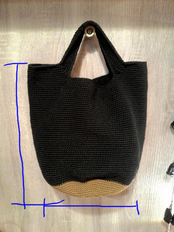 手作りの丸い底の2色の綿織りハンドバッグ 3枚目の画像