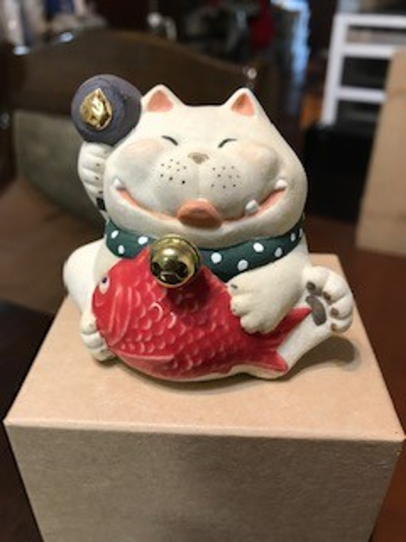 うつわやみたす レア　招き猫 プレート Amazon.co.jp: 京都 京焼清水焼 猫 招き猫 陶葊窯 陶あん 花結晶