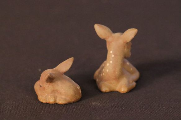 小鹿斑比。兩隻小鹿，小雕像。 第7張的照片