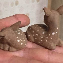 小鹿斑比。兩隻小鹿，小雕像。 第5張的照片