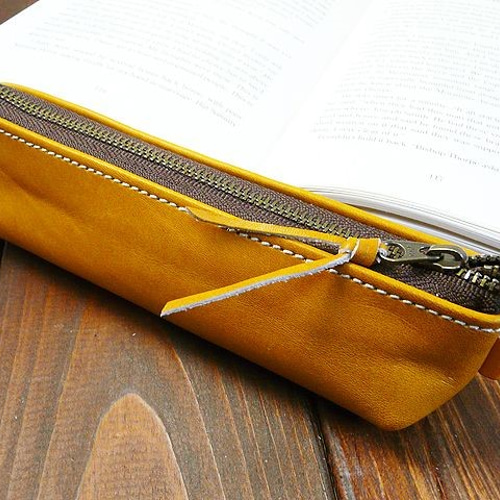 送料無料 可愛い舟形レザーペンケース 革筆箱 lsy08 キャメル