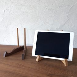 マルチスタンド（タブレットスタンド、額立て、iPadスタンド、イーゼル） 1枚目の画像