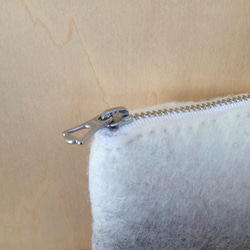 『あったかウォレット』羊毛フェルトのミニ財布 A：白 2枚目の画像