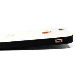 iphone5/5s/SE用☆軽量レザーケースカバー（オフホワイト×ブラック）赤リンゴ 4枚目の画像
