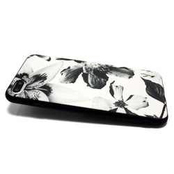 iphone7plusケース / iphone8plusカバー レザーケースカバー（花柄×ブラック）ホワイトフラワー 2枚目の画像