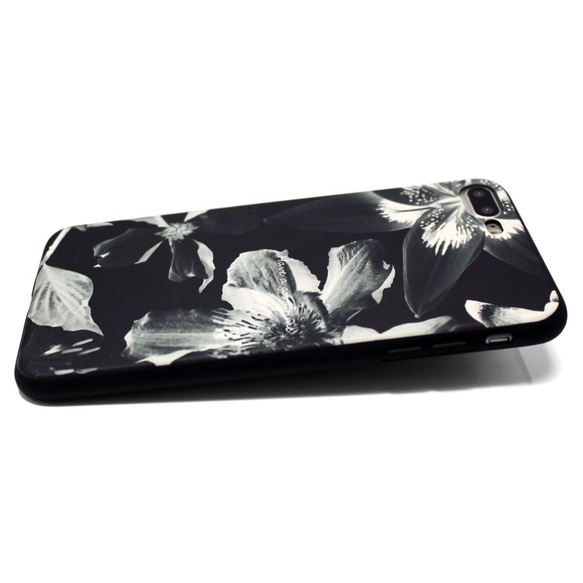 iphone7plusケース / iphone8plusカバー レザーケースカバー（花柄×ブラック）ブラックフラワー 3枚目の画像