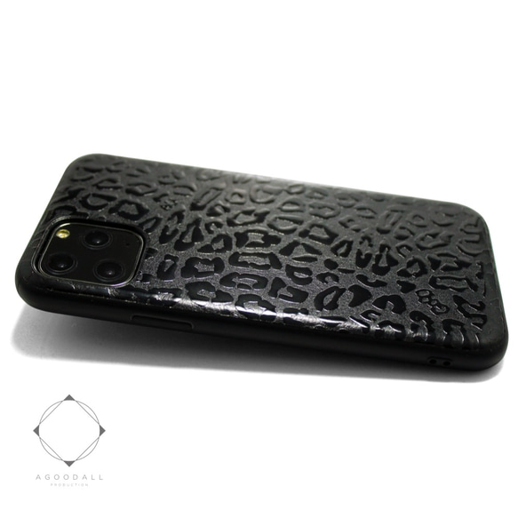 【iPhone15/15pro/14/13/13mini/12~】特殊グロス加工レザーケースカバー レオパード×ブラック 9枚目の画像