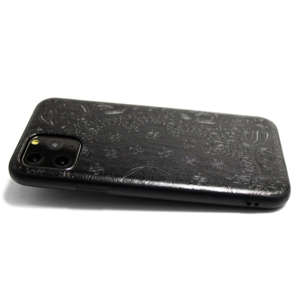 【iPhone16pro/15/14/13/13mini/12~】特殊エンボス加工レザーケースカバーペイズリー×ブラック 15枚目の画像