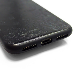 【iPhone16pro/15/14/13/13mini/12~】特殊エンボス加工レザーケースカバーペイズリー×ブラック 18枚目の画像