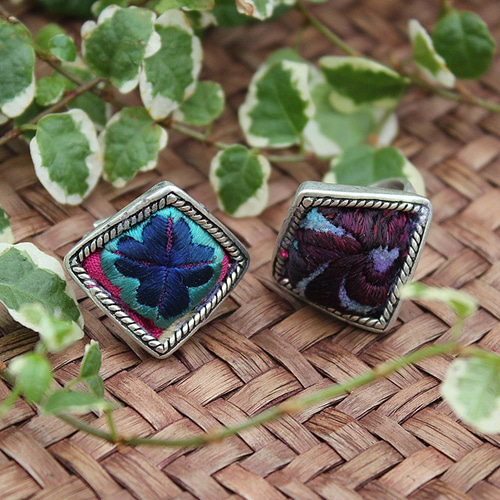 中国貴州省ミャオ族の古刺繍ミャオ銀リングNo.2 指輪・リング