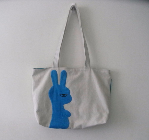 [不高興的兔子] 帆布托特包 a unhappy rabbit bag [booboohug*布布抱抱夢中動物園] 1枚目の画像