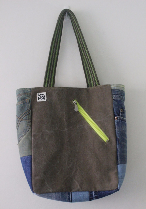 パッケージリメイクデニムパッチワークトート大きな袋を縫い付けるの中古ジーンズ[booboohug] 2枚目の画像