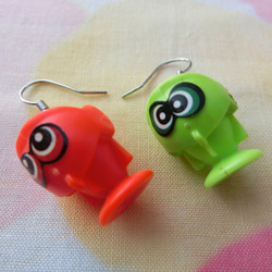 Vintage fishing toy game geekery toy fish earring kawaii sty 第1張的照片