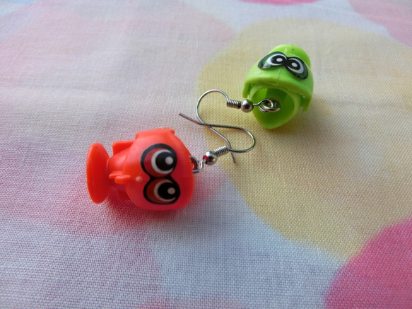 Vintage fishing toy game geekery toy fish earring kawaii sty 第2張的照片