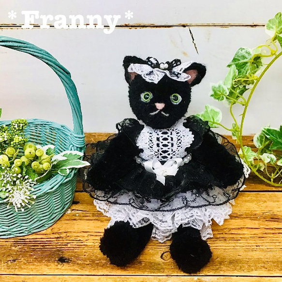 毛糸の猫】ネコの女の子（黒猫・ブラックドレス） その他人形