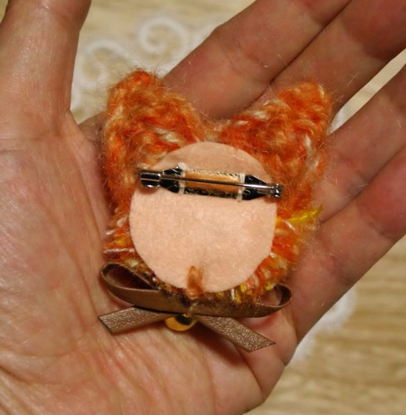 毛糸の子ネコブローチ(ミックスオレンジ） 3枚目の画像