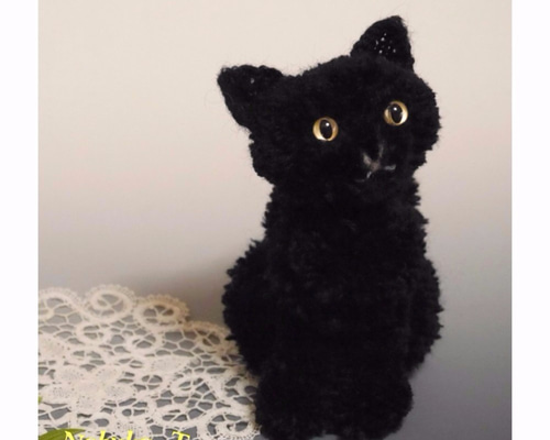 毛糸の猫】真っ黒なネコ（ブラッキー） あみぐるみ Nobuko Tada