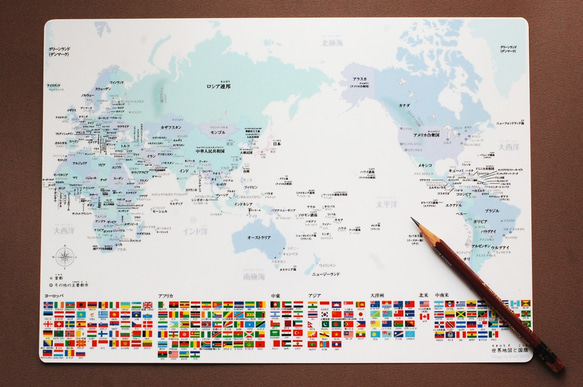 【下敷き】日本地図＆世界地図　A4サイズ 4枚目の画像