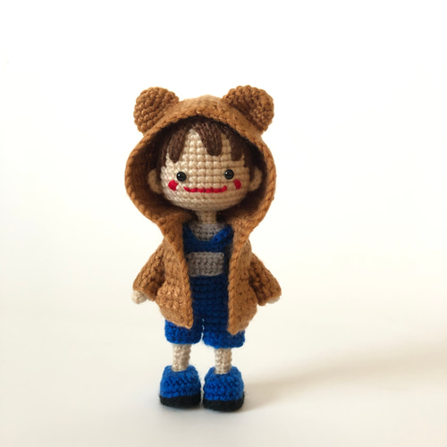 受注制作】くま耳パーカーを着たあみぐるみの男の子 あみぐるみ