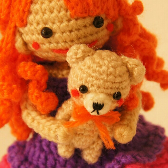 あみぐるみ＊ほっこり毛糸のお人形さん＊オレンジくるくるヘアの女の子
