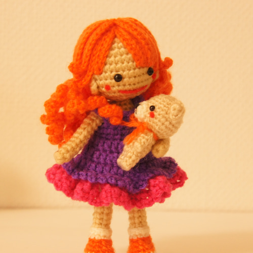 あみぐるみ＊ほっこり毛糸のお人形さん＊オレンジくるくるヘアの女の子
