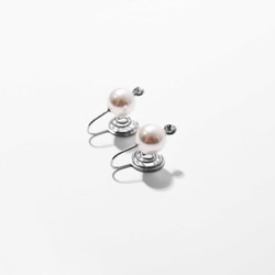 Swarovski Crystal Pearl Stainless Steel Earrings 3枚目の画像