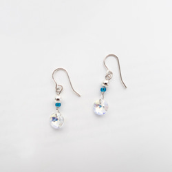 Winter Blue | Handmade 925 Silver Earrings 2枚目の画像