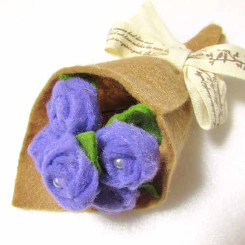 フェルトの薔薇5本♡ミニミニ花束・ブーケ(紫) アートフラワー