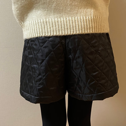〈再販〉《送料無料》キルティング　スカートの様なショートパンツ 4枚目の画像