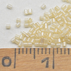 Rocaille Tube Creme 1.1mm 約1000個 B217_32211552_1/1 4枚目の画像