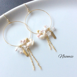 flower-bouquet-gold.hoop-pierced.earring 1枚目の画像