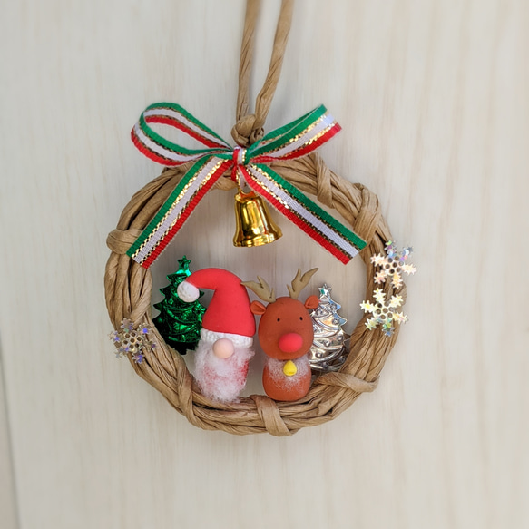 『Creema限定』サンタとトナカイの小さなクリスマス♥ Xmas飾り　ツリー　オーナメント　手編みリース　省スペース 6枚目の画像