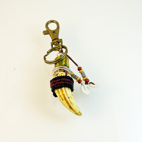 ▼Wild Man Boar Tuskキーホルダー▲Wild Man Caries Keyring（Color Beads Se 1枚目の画像